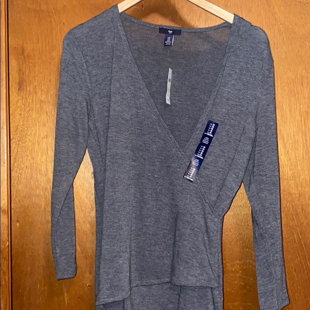 Gap grey long sleeve shirt